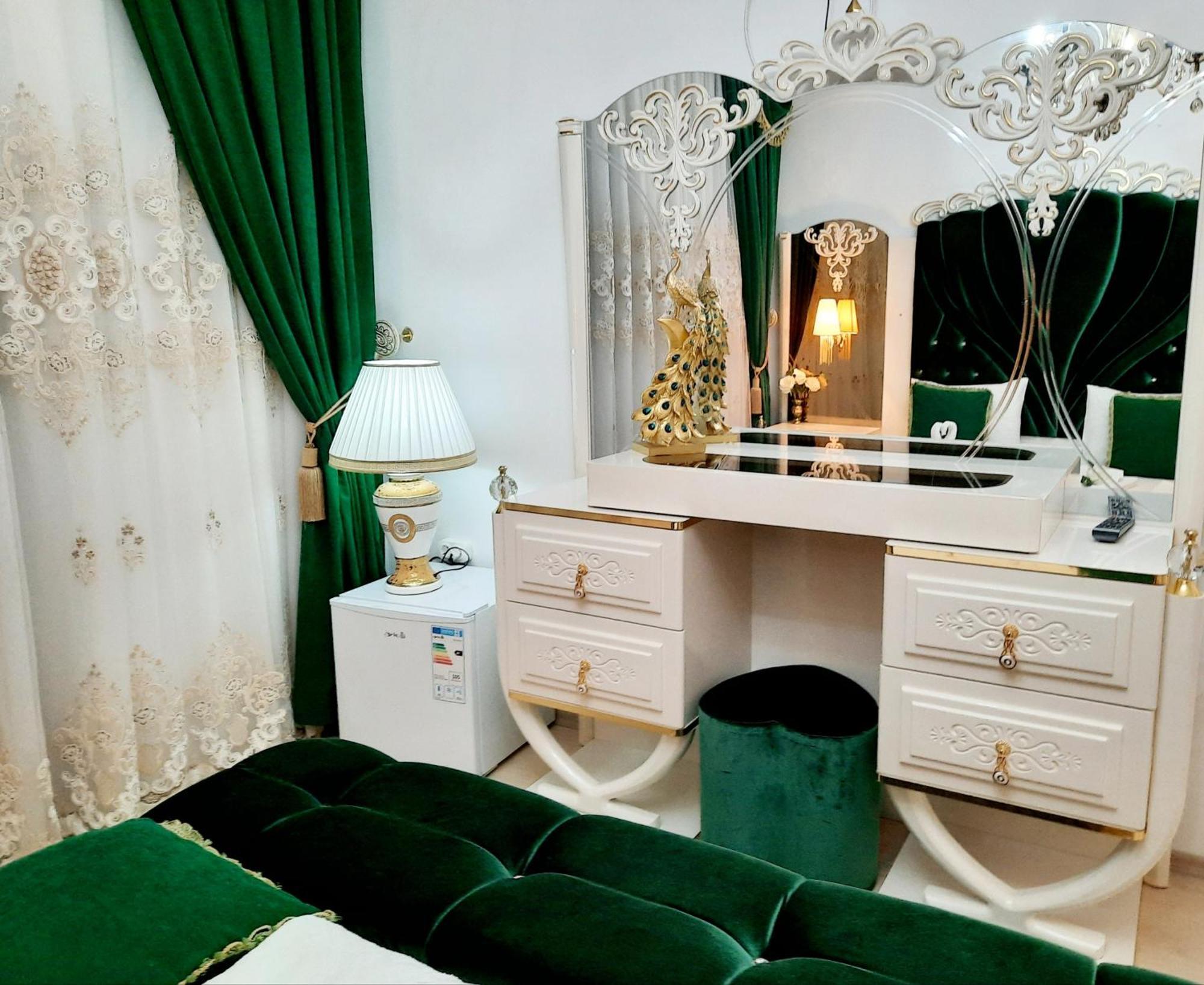 Hotel Megas Bankja Zimmer foto